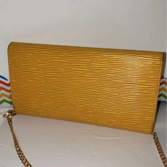 Soldddddd🤪 - Picture 5 of 11